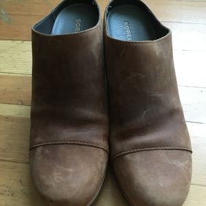 Sorel Addington Mules Brown